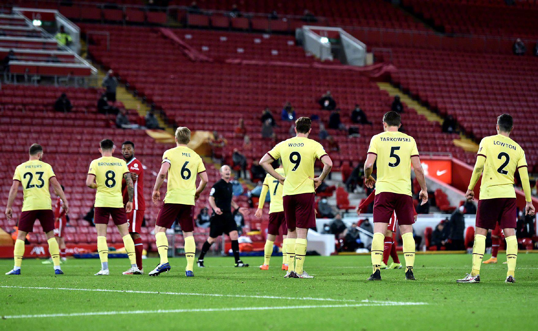 吸引了来自 吸引了来自